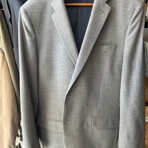 Men’s Gray Suit